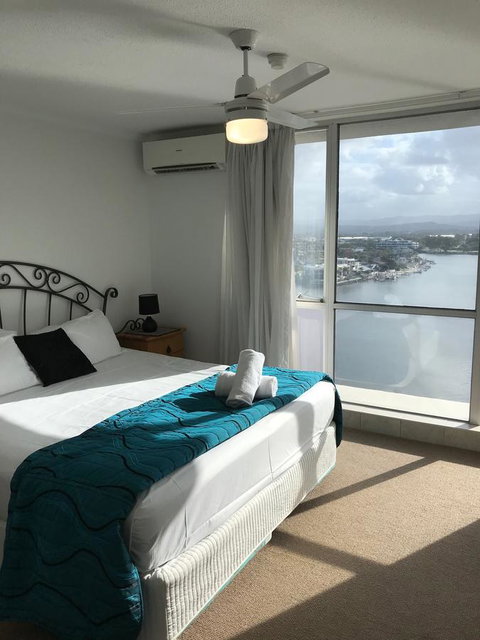 Moorings On Cavill Surfers Paradise - Accommodation 4U 32