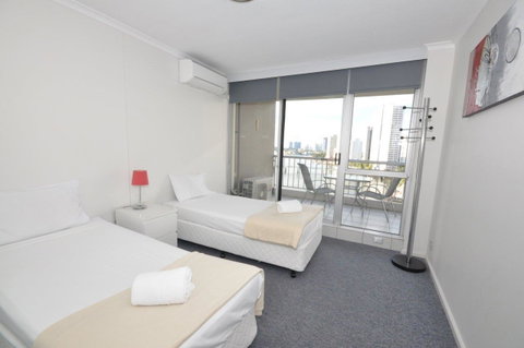 Moorings On Cavill Surfers Paradise - Accommodation 4U 18