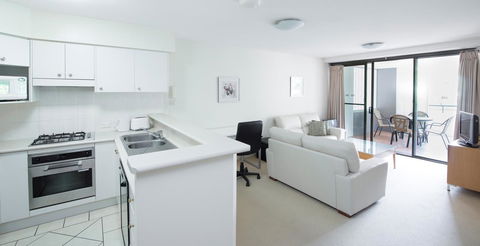 The Oasis Apartments - Accommodation 4U 5