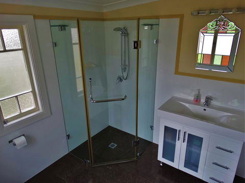 Loughmore House - Accommodation 4U 11