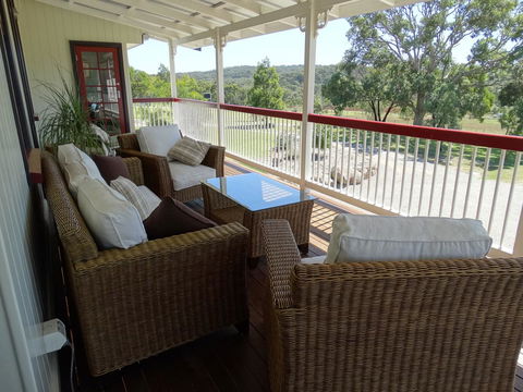 Loughmore House - Accommodation 4U 2
