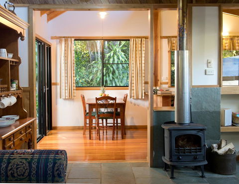 Sharlynn By The River - Accommodation 4U 42
