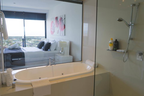 Circle On Cavill Surfers Paradise Apartments-Holiday Paradise - Accommodation 4U 4