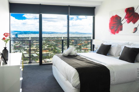 Circle On Cavill Surfers Paradise Apartments-Holiday Paradise - Accommodation 4U 3