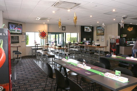 Brighton Hotel - Accommodation 4U 15