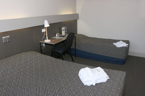 Brighton Hotel - Accommodation 4U 6