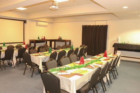 Brighton Hotel - Accommodation 4U 12