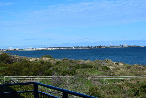 Watersun Beach House - Accommodation 4U 1