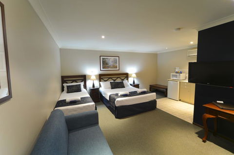 Wattle Grove Motel - Accommodation 4U 0