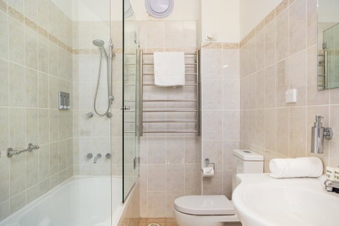 Welcome To Wonderland! In The Heart Of Strathfield - Accommodation 4U 3