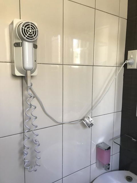 Westside Motor Inn - Accommodation 4U 2