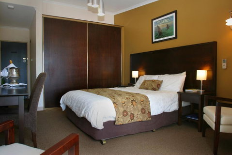 Whale Inn & Restaurant - Accommodation 4U 2