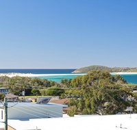 Whale Tales' 78 Lentara Street - FANTASTIC WATER VIEWS OVER FINGAL BEACH - Accommodation 4U