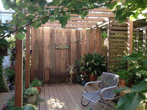 Whispering Pines Bed And Breakfast - Accommodation 4U 0