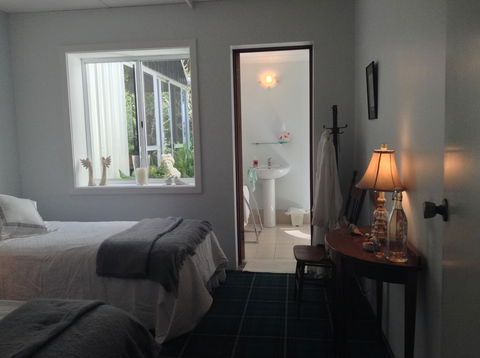 Whispering Pines Bed And Breakfast - Accommodation 4U 2