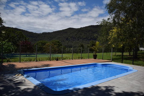 Whispers At Cedar Grove - Accommodation 4U 2