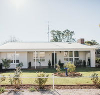 White on Wright Clare - Accommodation 4U