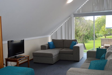 Whitesands - Accommodation 4U 2