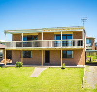 Williams Wonder - Large Beach House - Accommodation 4U