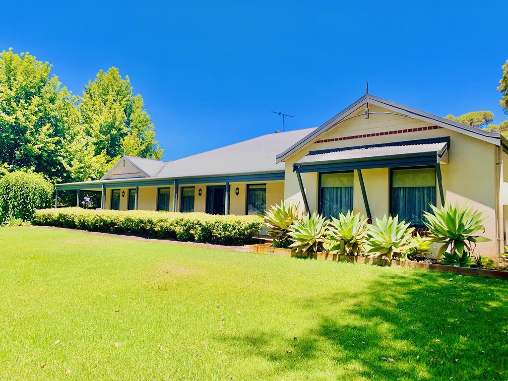  Accommodation 4U