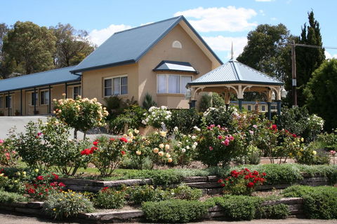 Willows Motel - Accommodation 4U 0
