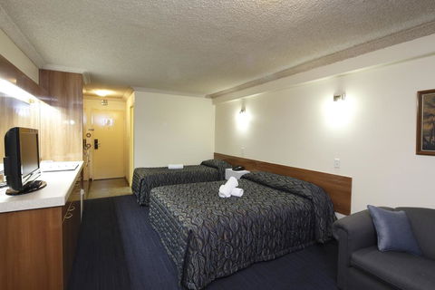 Windsor Lodge - Accommodation 4U 1