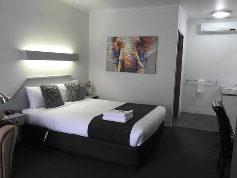 Wine Village Motor Inn - Accommodation 4U 1