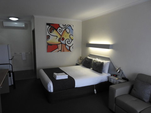 Wine Village Motor Inn - Accommodation 4U 3