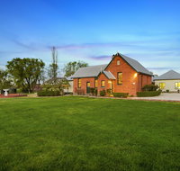 Woodend Old School House - Accommodation 4U