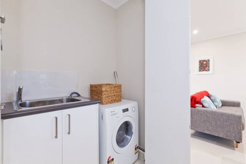 Woodlands - Home With A View - Accommodation 4U 1
