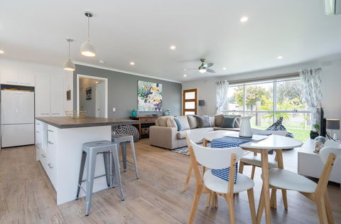 Xanadu Shores - Accommodation 4U 3