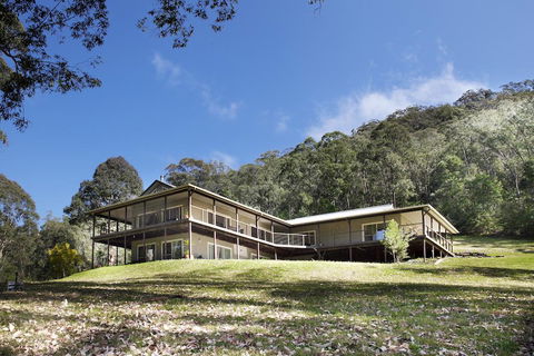 Yanada - Accommodation 4U 0