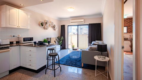 Your Home Here In Sydney - Accommodation 4U 3