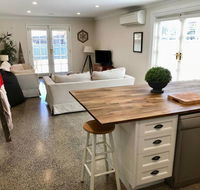 YSG The Edward Townhouse 153 - Walk To Town - Accommodation 4U