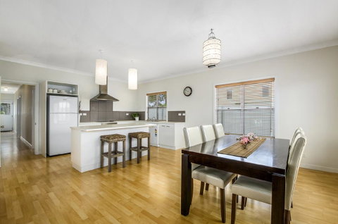 Zaahira House - Accommodation 4U 3