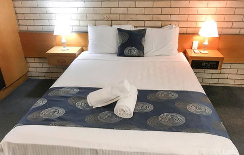 ZED MOTELS Tropical Gateway - Accommodation 4U 2