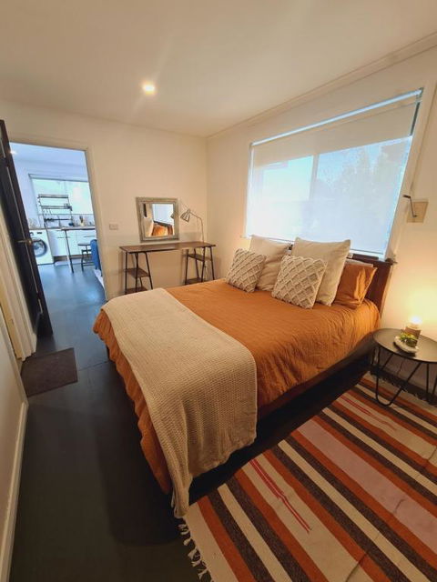 1 Bedroom Self-contained Apartment In Lalor - Accommodation 4U 0