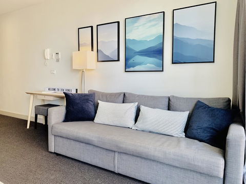 ZEN Homes On Collins - Accommodation 4U 2