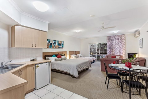 Zenith Studio, Unit 3/10 Messines Street - Accommodation 4U 0