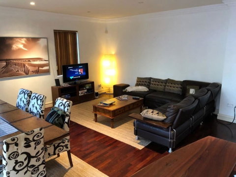 Zero Contact Private CBD-Social-Chillout-Oasis With Outdoors For You & Friends - Accommodation 4U 1