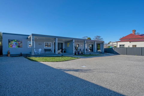 Zoo Villas : Villa Zebra - Central Wynyard - Accommodation 4U 2