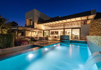 Book Kawana Waters Accommodation Vacations Accommodation 4U Accommodation 4U