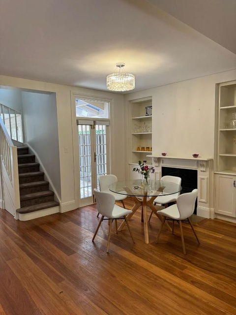 3 Bedroom Grand Home Woollahra - Accommodation 4U 1