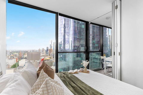 A 2BR Apt Next To Melbourne Central FREE Parking - Accommodation 4U 1