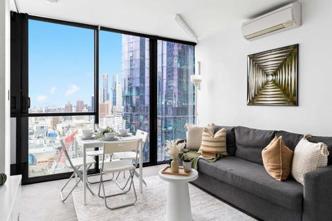 A 2BR Apt Next To Melbourne Central FREE Parking - Accommodation 4U 2