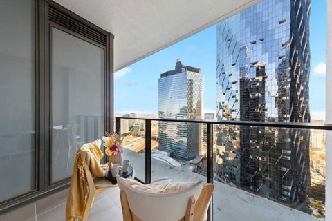 A 2BR Apt With City Views Next To Southern Cross - Accommodation 4U 2
