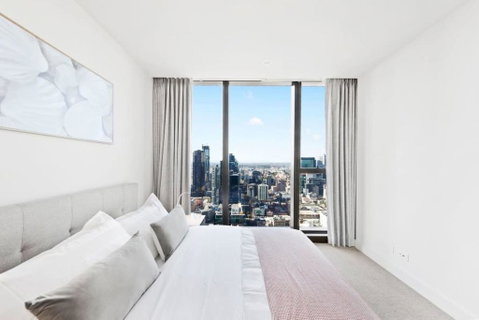 A 3BR Apt Next To Melbourne Central FREE Parking - Accommodation 4U 4