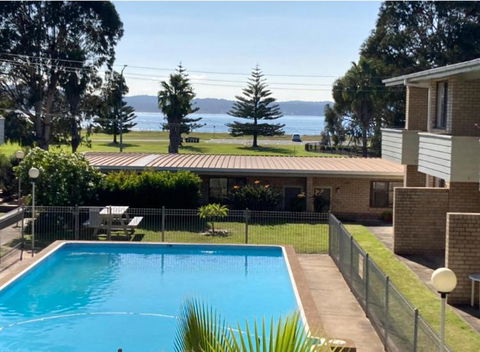 A Beach Front Apartment - Accommodation 4U 2