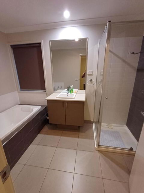 A Beautiful And Spacious Home - Accommodation 4U 4