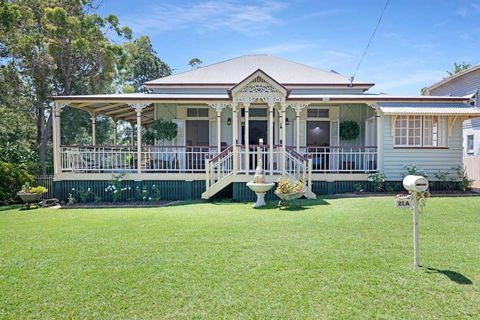 A Charming Queenslander - Accommodation 4U 4